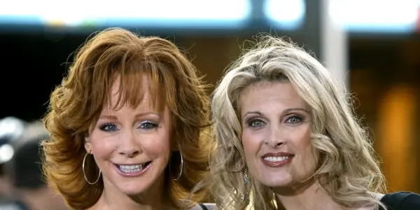 Linda Davis
