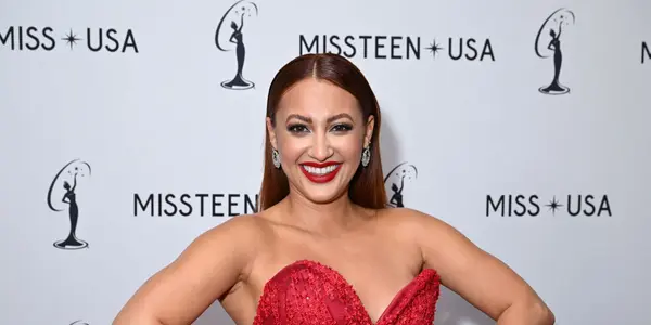 Francia Raisa