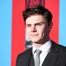 Evan Peters