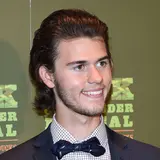 John Luke Robertson Net Worth