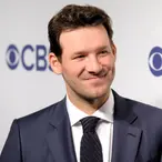 ESPN Is Planning To Offer Tony Romo A Record Salary To Leave CBS
