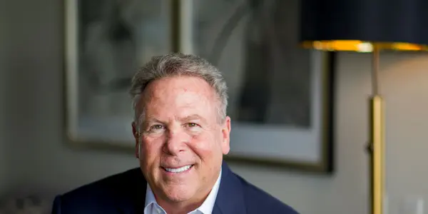 Stephen Cloobeck