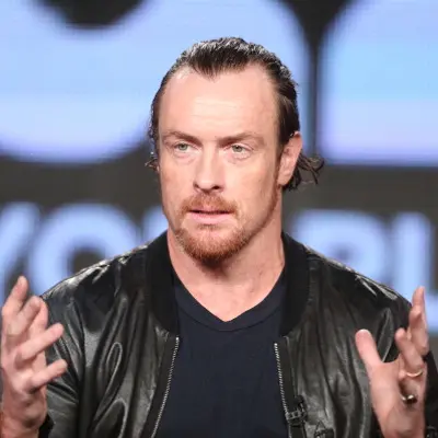 Toby Stephens