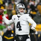 If Derek Carr Can Hold Out A Few More Hours, The Raiders Will Be Forced To Pay Him $40 Million