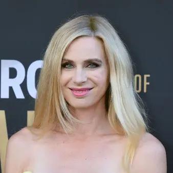 Anne Dudek Net Worth