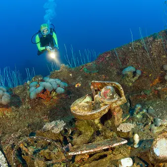 A Treasure Hunter Found $100M In Sunken Gold…. Then Went To Prison For Not Giving Up The Location Of 500 Coins