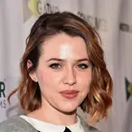 Majandra Delfino Net Worth