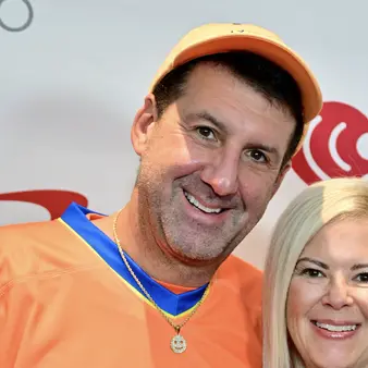 Aaron Krause Net Worth