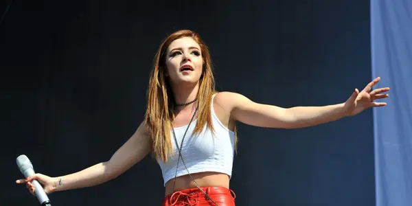 Chrissy Costanza