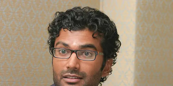 Sendhil Ramamurthy