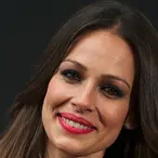 Eva González Net Worth