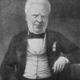 This Lesser-Known American Family Has Produced Fourteen Living Billionaires – And No, We're Not Talking About The Waltons