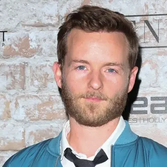 Christopher Masterson Net Worth