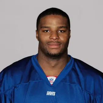 Osi Umenyiora Net Worth