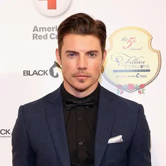 Josh Henderson Net Worth