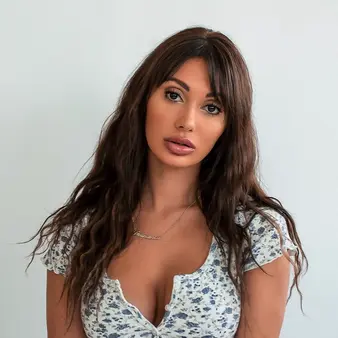 Francesca Farago Net Worth