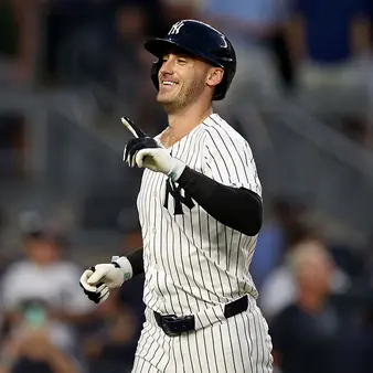 Cody Bellinger Opted Out Of A $25 Million Player Option To Sign A $162.5 Million Deal Instead