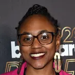 Ebonie Smith Net Worth