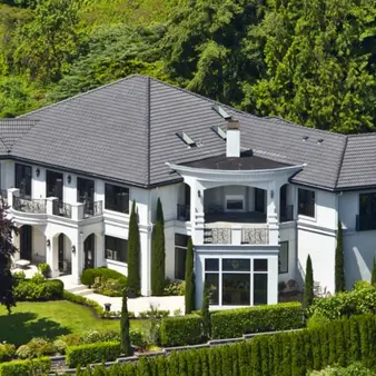 Russell Wilson Buys Gorgeous Lakeside Mansion for $6.7 Million