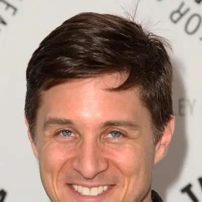Yuri Lowenthal