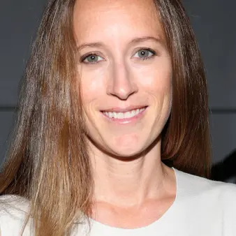 Shauna Robertson Net Worth