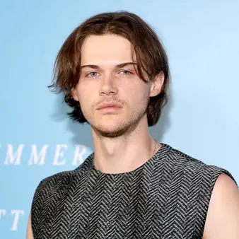 Christopher Briney Net Worth