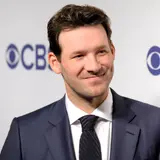 ESPN Is Planning To Offer Tony Romo A Record Salary To Leave CBS
