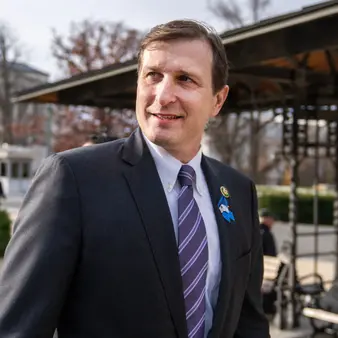 One Of The Richest Members Of Congress Owes His Fortune To A 150-Year-Old American Invention