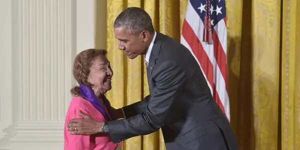 Míriam Colón