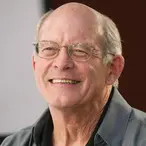 Max Gail Net Worth