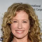 Nancy Travis Net Worth