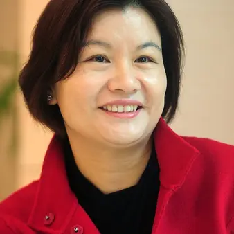 From Factory Girl To China's Richest Woman – The Story Of Zhou Qunfei