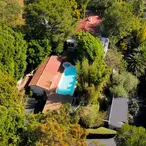 Miranda Kerr Sells Malibu "Bachelorette Pad" For $4.1 Million