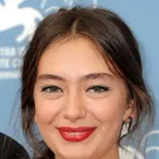 Neslihan Atagül Net Worth