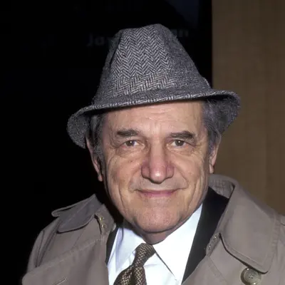 Steven Hill