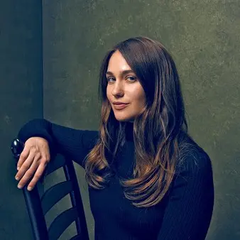 Lola Kirke Net Worth