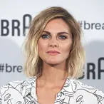 Amaia Salamanca Net Worth