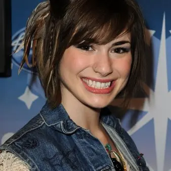 Siobhan Magnus Net Worth