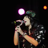 Alisan Porter Net Worth