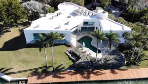 Miami Mansion Dripping With Cocaine, Presidential And Hollywood History Lists For $237 Million