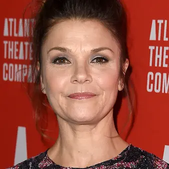 Kathryn Erbe Net Worth