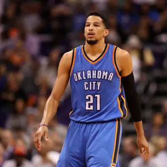 Andre Roberson Allegedly Left A Bartender A Terrible Tip After He Signed A $30 Million Contract