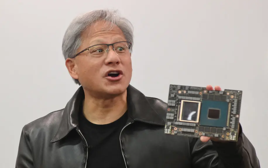 Are We In A Massive AI Bubble? How Does NVIDIA Today Compare To The 1990s Dotcom Bubble?