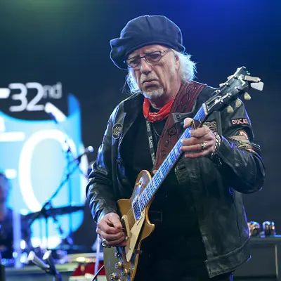 Brad Whitford