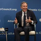 Starbucks' Howard Schultz Steps Down, Fuels Presidential Campaign Rumors