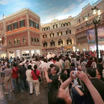 10 Billionaire Owned Hotels