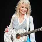 Dolly Parton Made A Ton Of Money Last Year