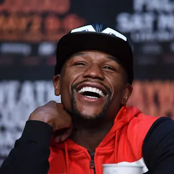 Floyd Mayweather Says He Wants $300M To Fight Conor McGregor… And Another $300M To Fight Khabib Nurmagomedov