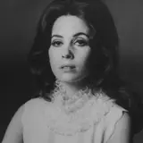 Barbara Parkins Net Worth