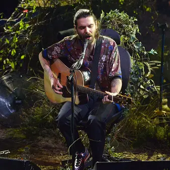 Simon Neil Net Worth